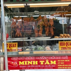 Lò Bánh Mì Heo Quay Minh Tâm Quang Trung Hóc Môn