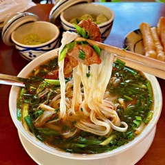 Phở Thìn 13 Lò Đúc - Hương Vị Hà Nội Giữa Lòng Sài Gòn