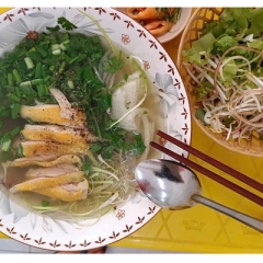 Quán Bún Thang Hà Nội Ngon Ở Tân Bình