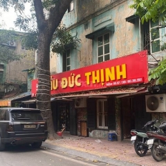 Cho thuê cửa hàng tầng 1 mặt phố Phó Đức Chính Phường Trúc Bạch, Quận Ba Đình, Hà Nội
