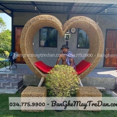 Ghế chụp hình decor mây nhựa