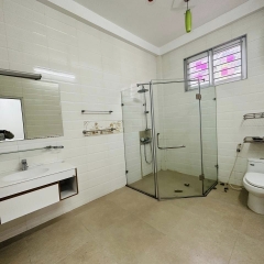 150m Căn Góc 3 Phòng Ngủ 2 WC Chung Cư Phố Hoàng Đạo Thúy. Tiện Ích Ngập Tràn. Chủ Làm Ăn Thuận Lợi Bán Để Xuống Biệt Thự