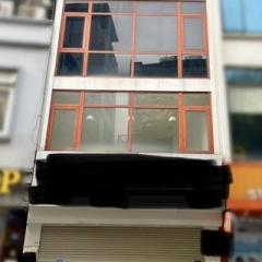 Cho thuê nhà MP Tam Khương , 30m2 x 4 tầng , MT 5,5 m , giá 25tr