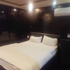 Cần cho thuê căn hộ dịch vụ 50m Trần Quang Diệu Quận 3 - Full nội thất