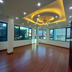 Bán nhà đường Khương Đình, 50m2, 4 tầng, phân lô, ô tô, nhà mới tặng nội thất nhập khẩu. 0936388680